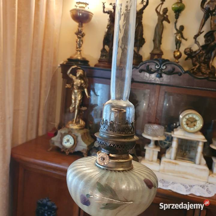 Dużasprawna figuralna lampa naftowa z malowanym Wrocław
