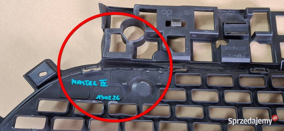 RENAULT MASTER 4 IV KRATKA ZDERZAKA ŚRODKOWA lubuskie