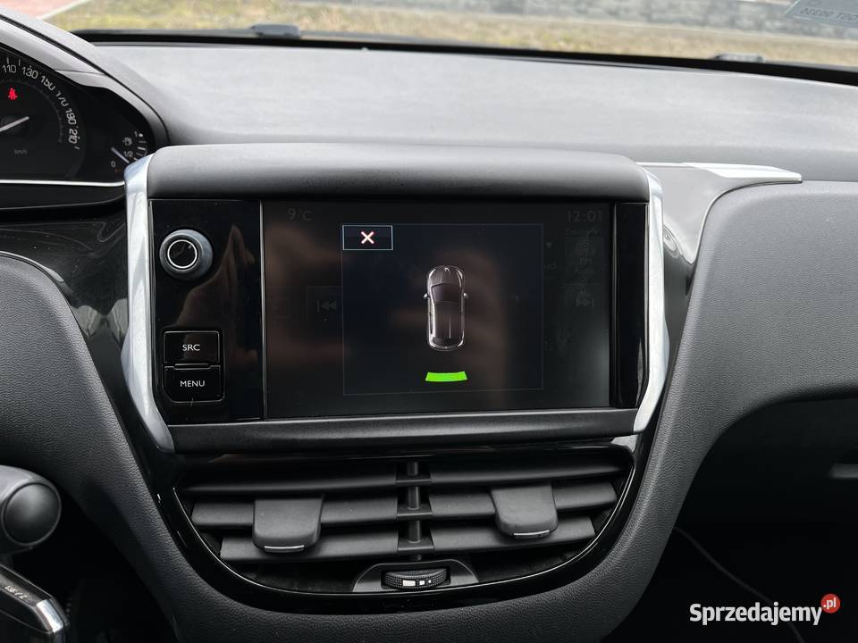 Peugeot 208 2015r 12 Benz manualna Toruń