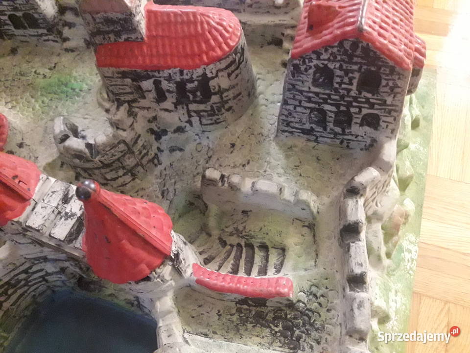 Zamek makieta zabawkwa dzieci pałac PRL twierdza Pozostałe Piotrków Trybunalski