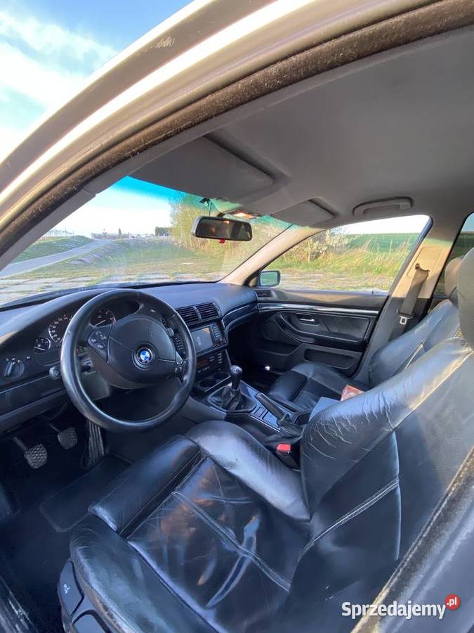 BMW E39 523i