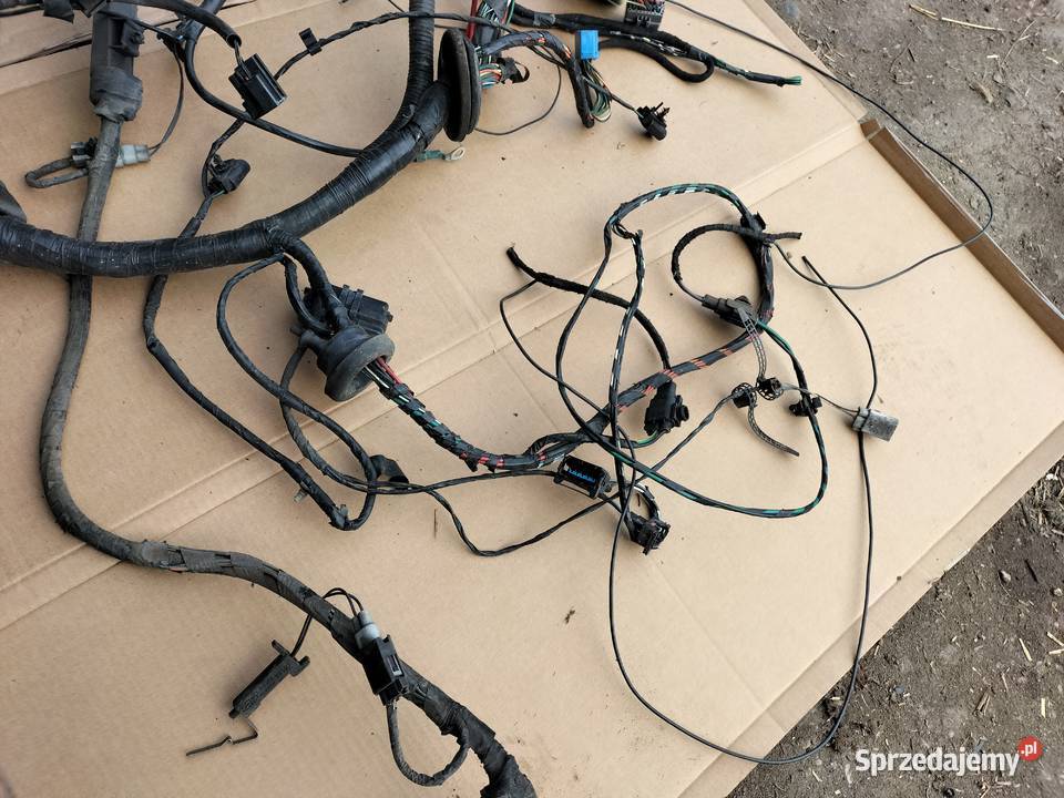 FORD MONDEO MK2 20 WIĄZKA INSTALACJA ELEKTRYCZNA osobowe lubelskie Kamień-Kolonia sprzedam