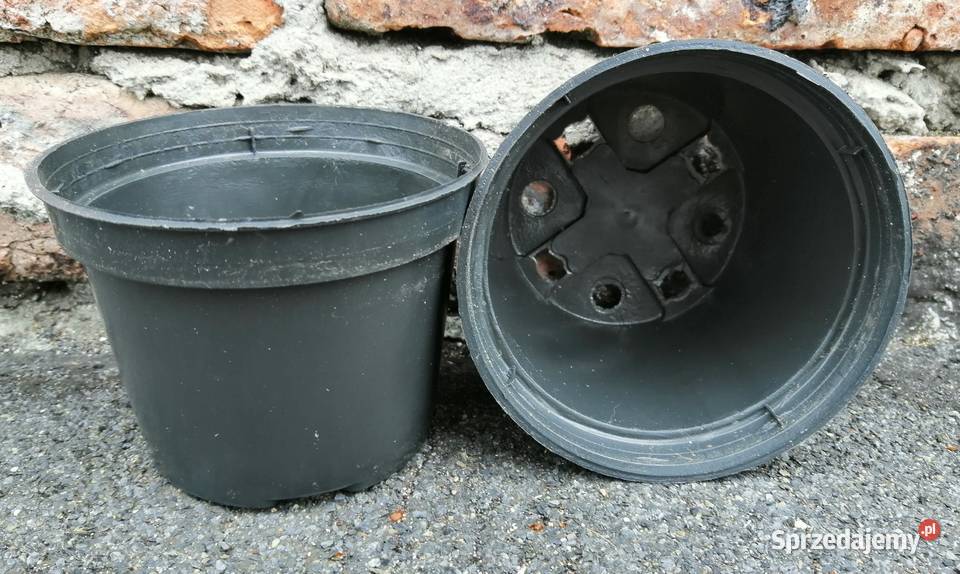 Doniczki produkcyjne śr 11 05L czarne okrągłe Siewierz