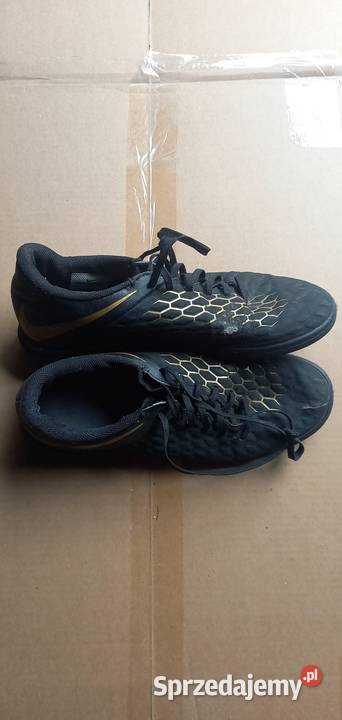 Buty sportowe Nike 42 Turfy Halówki Małkinia Górna sprzedam