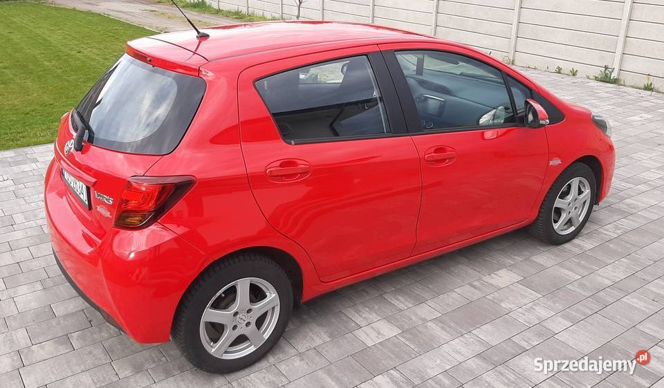 Toyota Yaris III 13 benzyna klima kamera cofania światła przeciwmgielne Ostrów Wielkopolski sprzedam