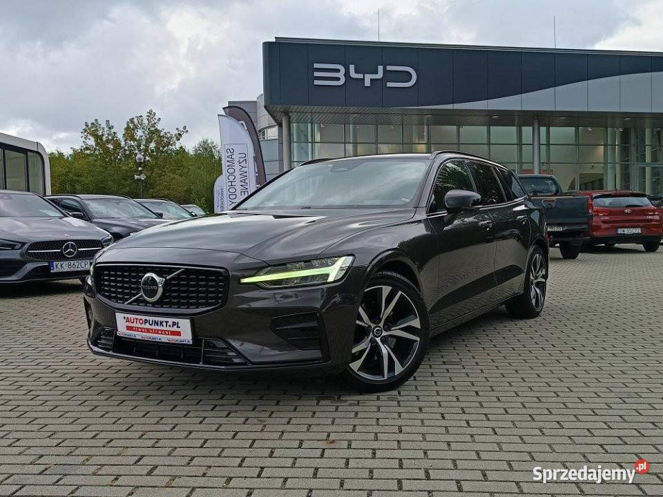 Volvo V60 2023r kamera navi Carplay skóra el