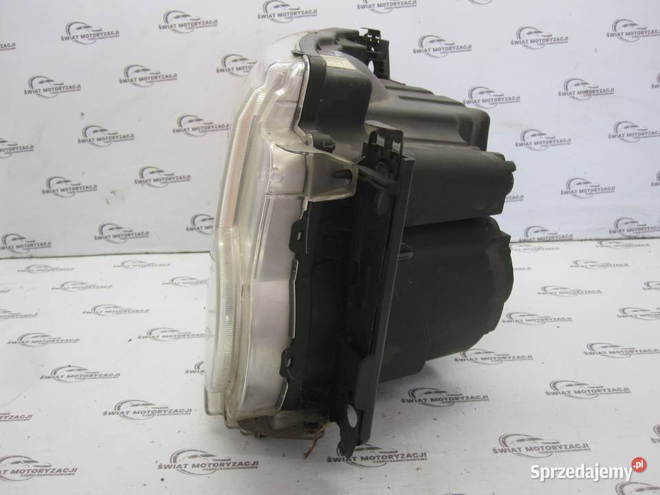 LAND ROVER DISCOVERY 08r lampa prawa przód świętokrzyskie Kielce