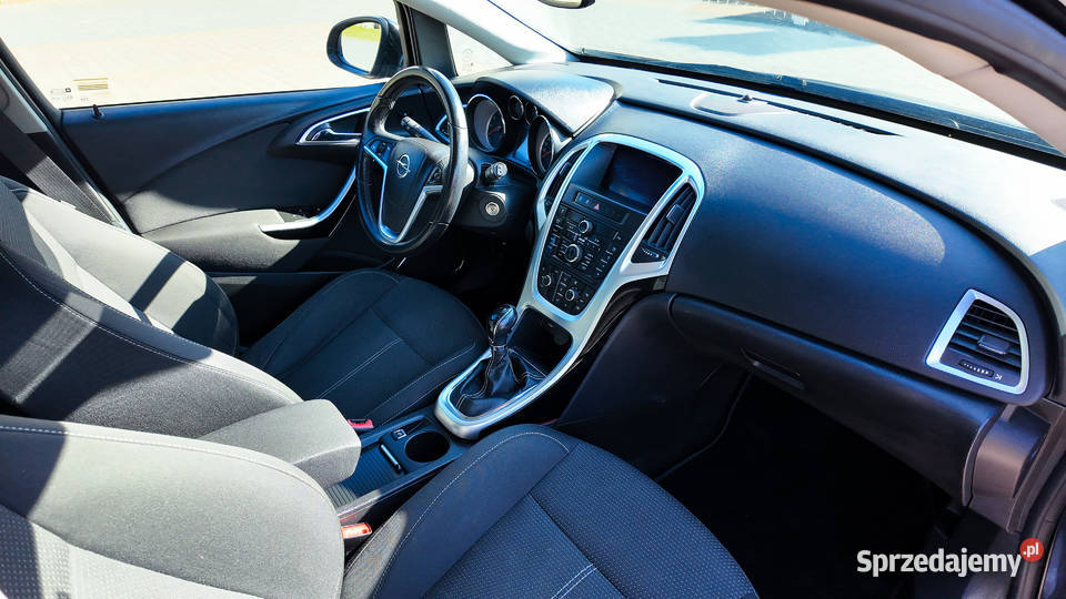 Opel Astra 16 TURBO 180 bixenon skrętny AFL elektrochrom. lusterka boczne Kraków sprzedam