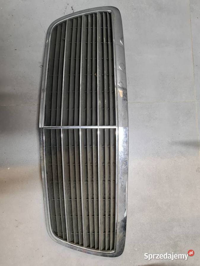 Grill mercedes w210 2108800583 części blacharskie Wałbrzych