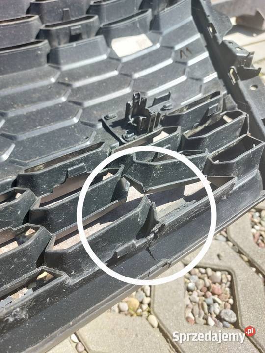 AUDI A3 8Y 20 GRILL ATRAPA CZARNA 8Y0853651A osobowe Wejherowo