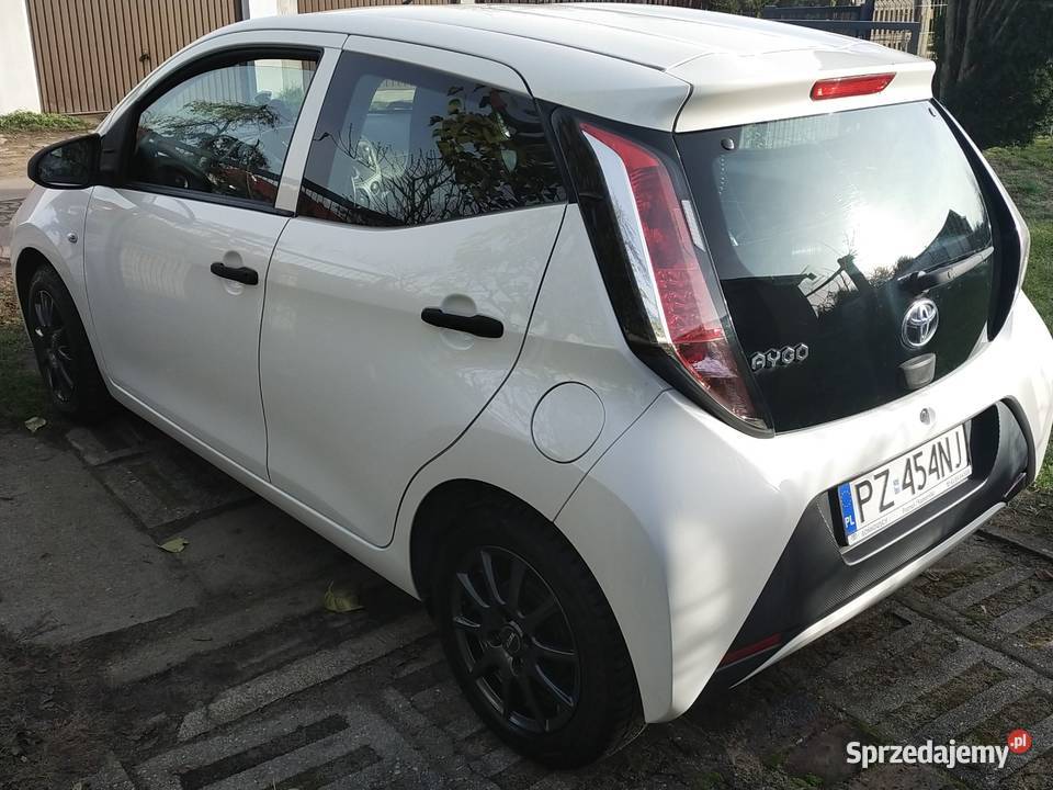 TOYOTA AYGO 10 VVTi X 2017 Międzyrzecz