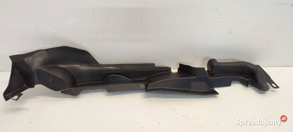 AUDI A4 B9 OSŁONA BŁOTNIKA PRAWA 8W0821170