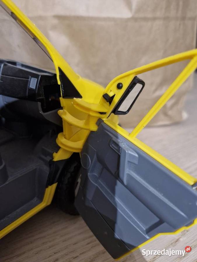 Bruder cieżarówka DHL Mercedes Sprinter Trojany