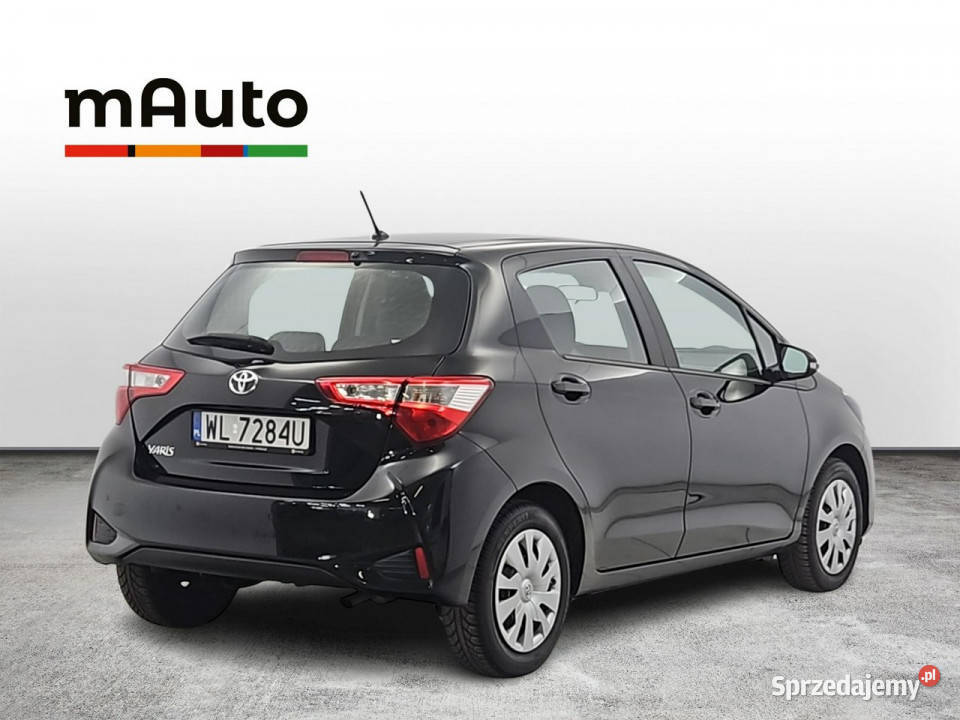 Toyota Yaris 15 Active Z Polskiego Salonu lakier metallic