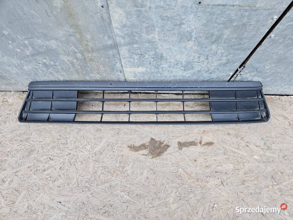 VW POLO VI LIFT 2GS KRATKA ŚRODKOWA ZDERZAKA Międzychód
