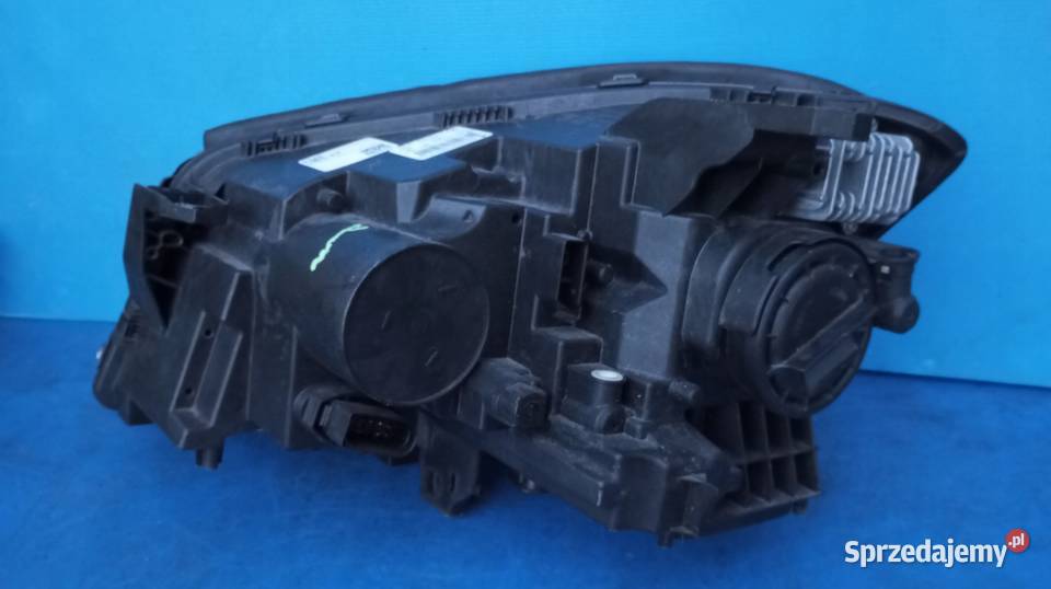 LAMPA PRAWY PRZÓD EUROPA XENON A1569061800 osobowe Nowy Tomyśl