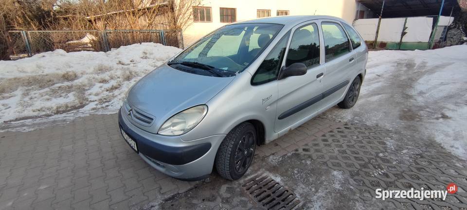 Sprzedam Citroen Xsara Picasso 1y benzyna manualna Kielce