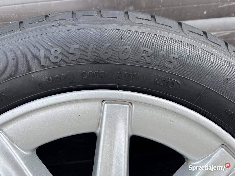 Felgi Renault 15 4x100 ET36 opony 18560 R15 Białogard