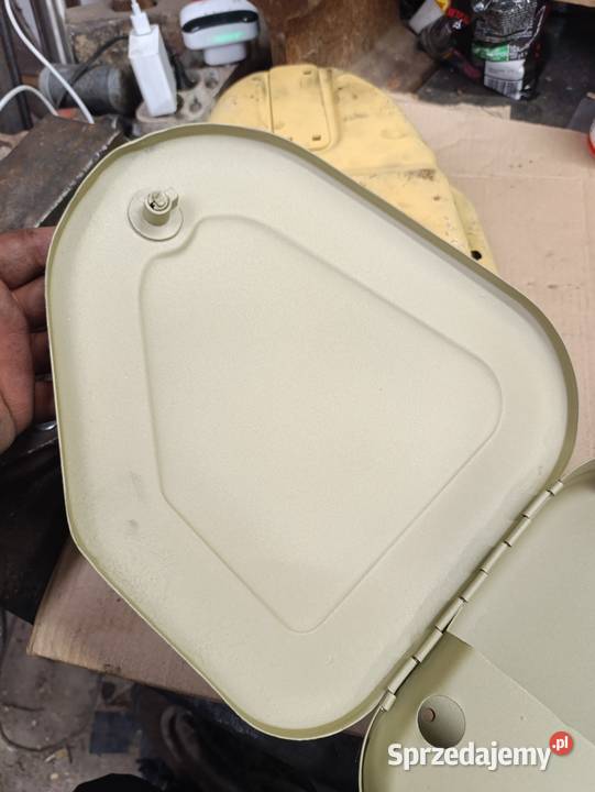 Puszki boczne narzędziowki Simson awo sport 250