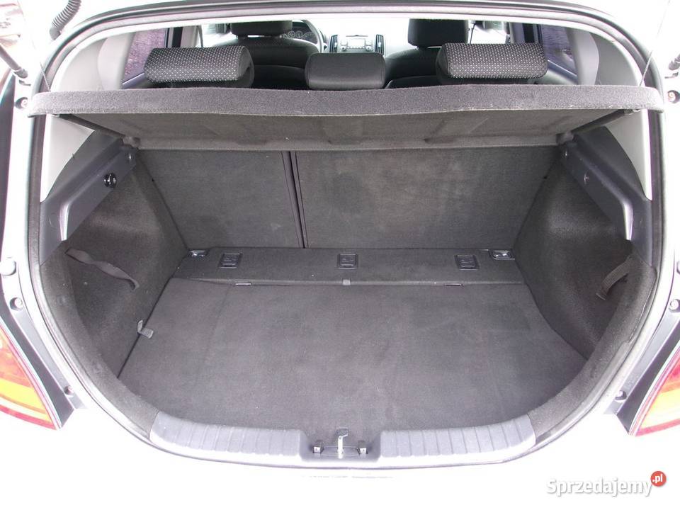Hyundai i 30 14 benzyna Sprowadzony światła przeciwmgielne Dolna Grupa