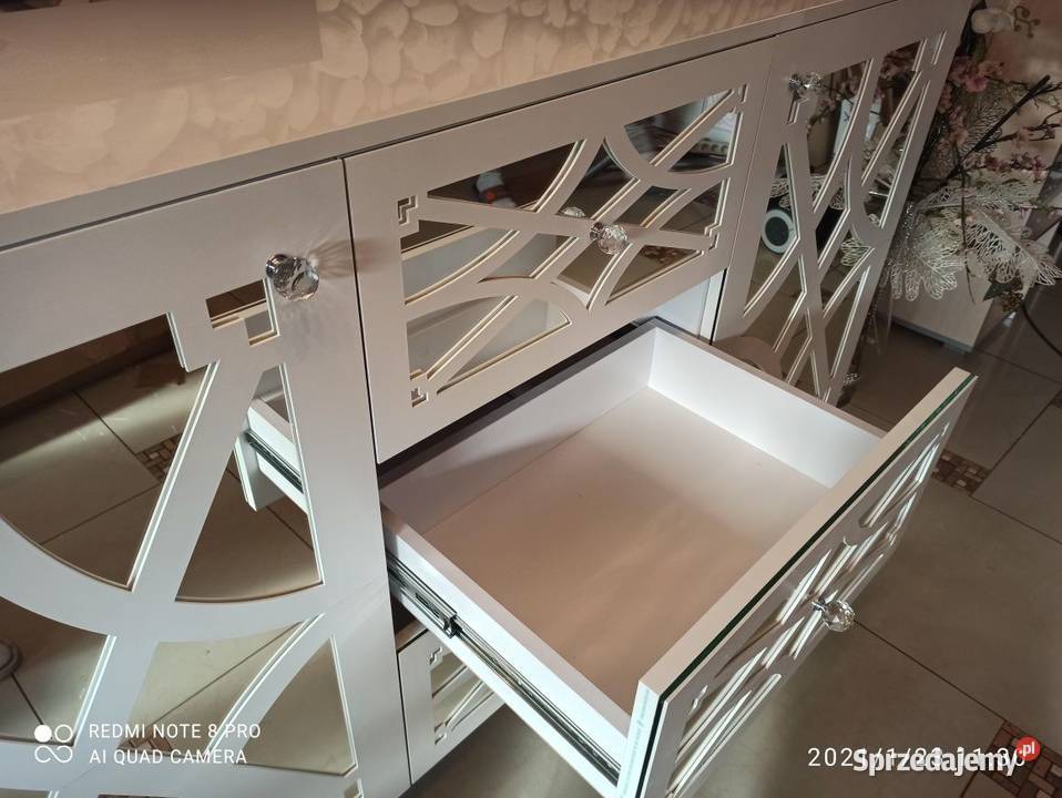 Komoda wysoki połysk biała lustrzana 180 Nowy Sącz