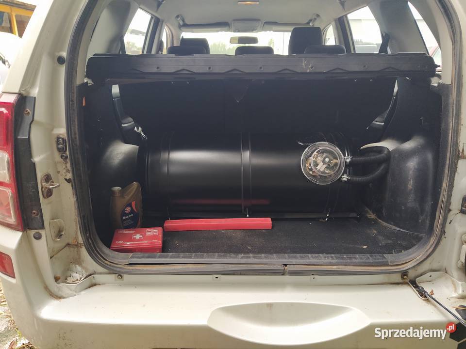 Suzuki Grand Vitara V6 27 4x4 LPG benzyna+LPG