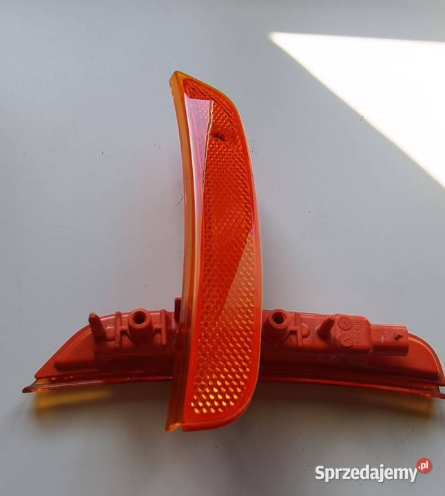 Lampa obrysowa zderzaka przedniego Dodge Durango Gdańsk