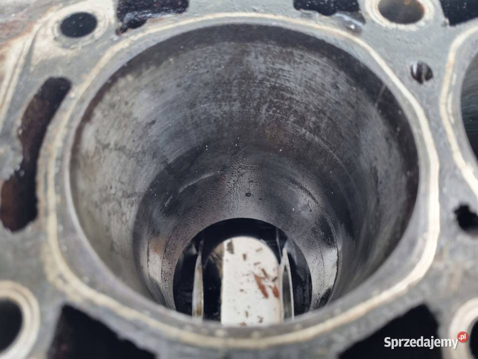 BLOK SILNIKA Iveco Daily III 30 HPI F1CE0481B Rudka