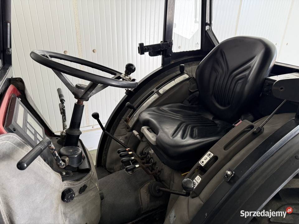 Ciągnik sadowniczy Case 2140 pro Sadków Szlachecki