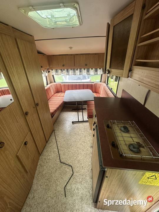Przyczepa kempingowa 45 osób namiot zadaszenie Rok produkcji 1983 Słotowa