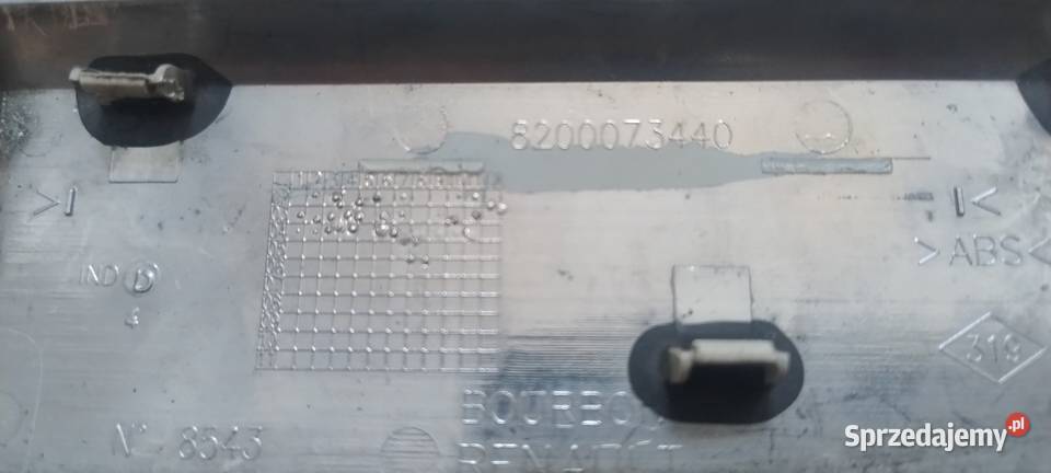 Emblemat znaczek Renault Megane 20 16V srebrny Radom sprzedam