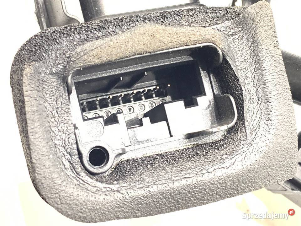 ZAMEK DRZWI PRAWY TYŁ SKODA RAPID Kombi