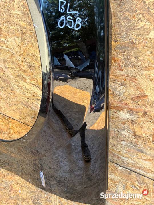 Mercedes C klasa W204 kod lak 040 BŁOTNIK PRZÓD wielkopolskie Słowikowo