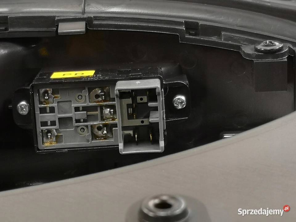 BOCZEK DRZWI PRAWY PRZÓD CHEVROLET AVEO 05 ASO Tapicerki samochodowe