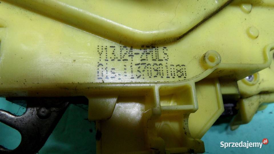 FIAT QUBO 13r zamek drzwi lewy tył Y13J242PDLS