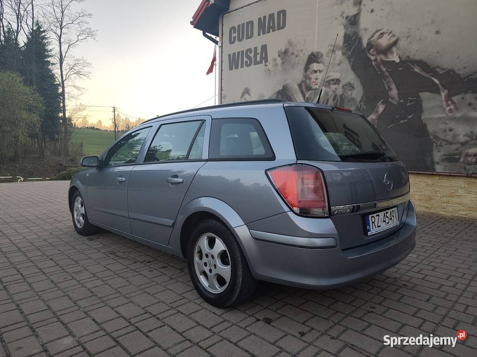 Opel Astra H 16 LPG 2009 Bistuszowa