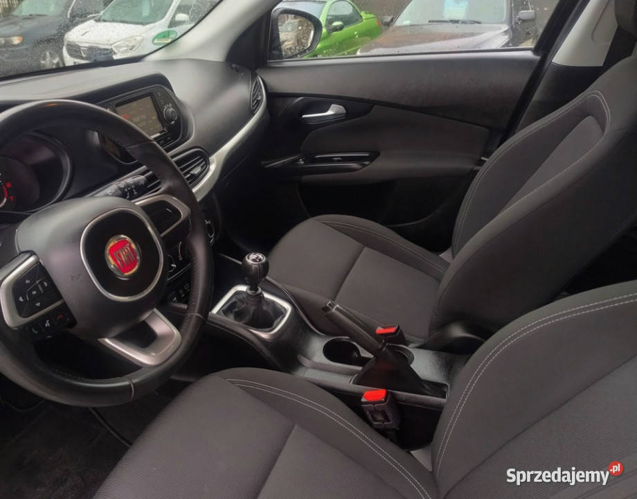 Fiat Tipo 14 II 2016 serwisowany w ASO małopolskie Harklowa sprzedam