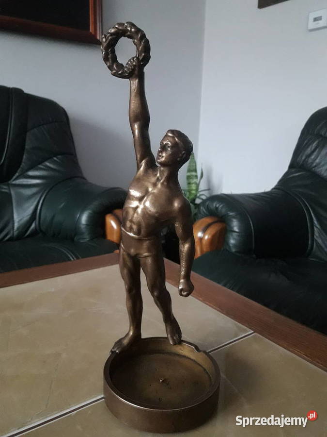 Statuetka olimpijczyk z mosiądzu PRL Janów Lubelski
