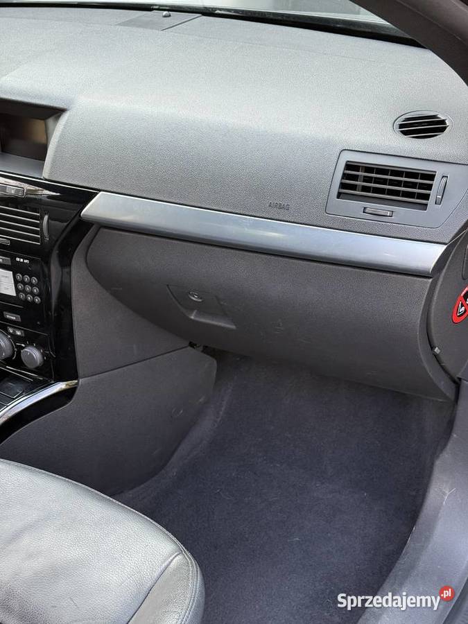 OPEL ASTRA TWINTOP kabriolet 16 2010 światła przeciwmgielne Tarnów sprzedam