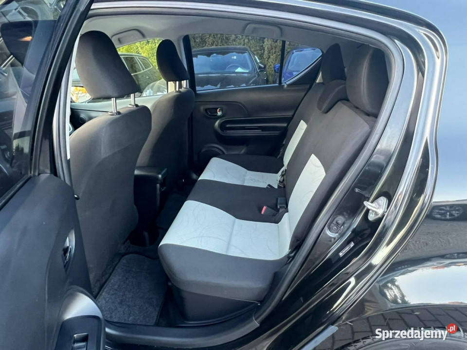 Toyota Prius PRIUS C 15 Hybryda IV 20152023 wielkopolskie Baranowo sprzedam