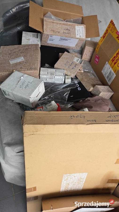 Sprzedam nowe czesci renault i dacia pakiet Pozostałe małopolskie Nowy Sącz sprzedam