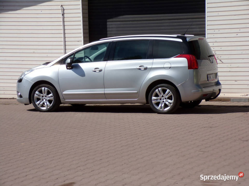 Peugeot 5008 Solardach Skóry Head Up Navi 7 czujnik parkowania