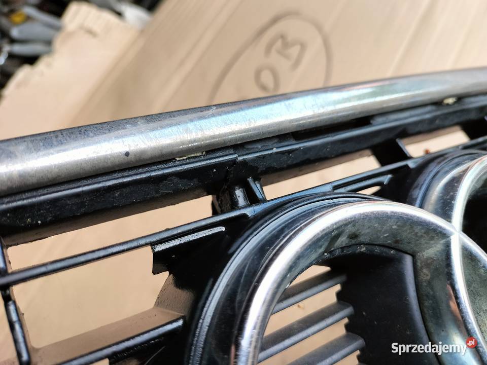 AUDI 80B4 80 B4 ATRAPA ATRAPKA ZDERZKA GRILL Motoryzacja Kamień-Kolonia