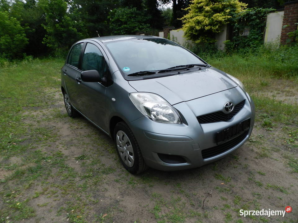 Toyota Yaris II LIFT 133 VVTi DUAL 101 6biegów Rok produkcji 2009 Puszczykowo