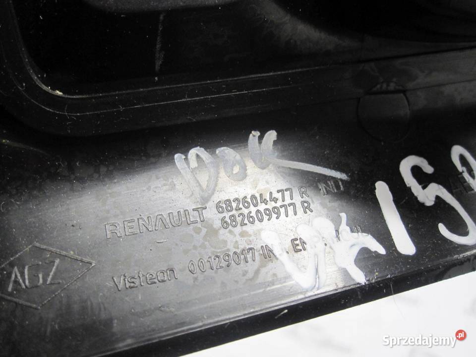 DACIA DUSTER I 13r ramka osłona radia 682604477R sprzedam