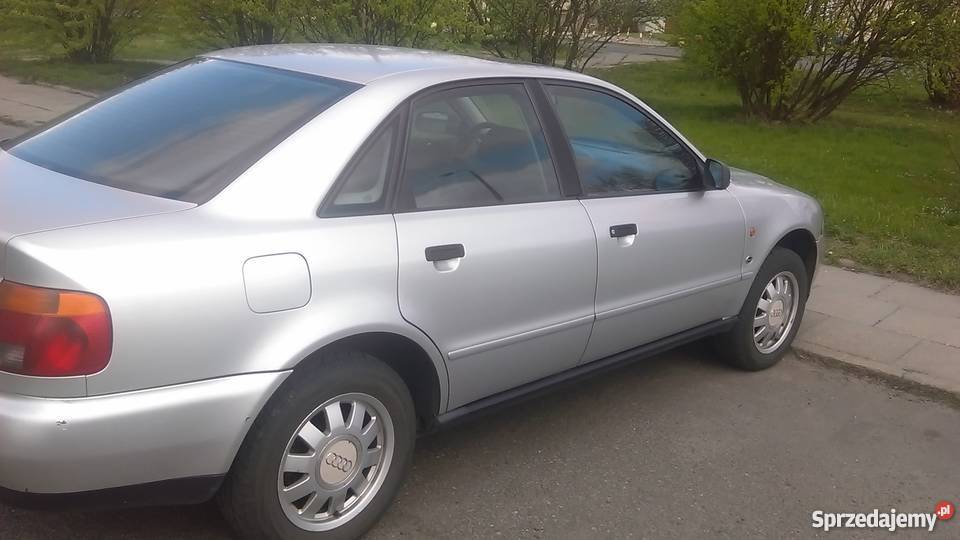 Sprzedam Audi A4 benzyna rocznik 1995 101KM łódzkie