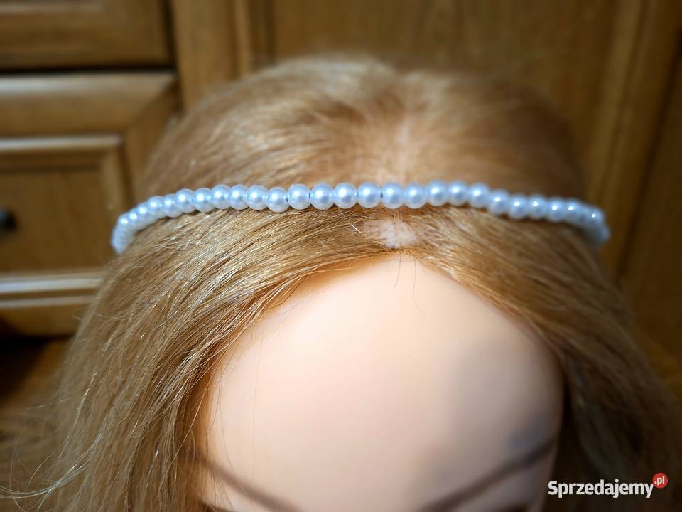 Wianek komunijny z perełek Borów sprzedam