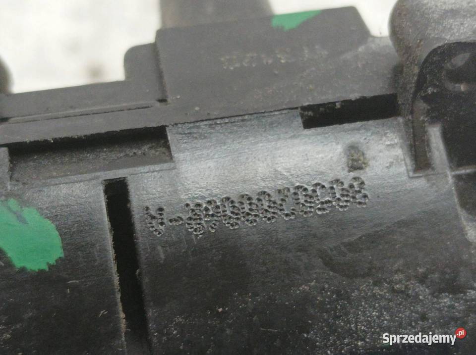 ZAMEK DRZWI PRAWY PRZÓD EUROPA 805020006R świętokrzyskie