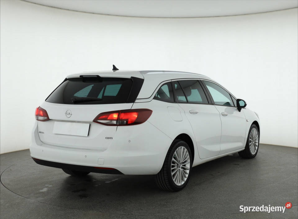 Opel Astra 16 CDTI światła przeciwmgielne Astra Piaseczno sprzedam