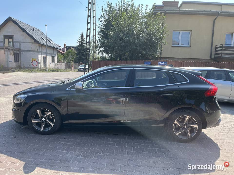 Volvo V40 D2 DriveE RDesign modelowo 2016 sprzedam